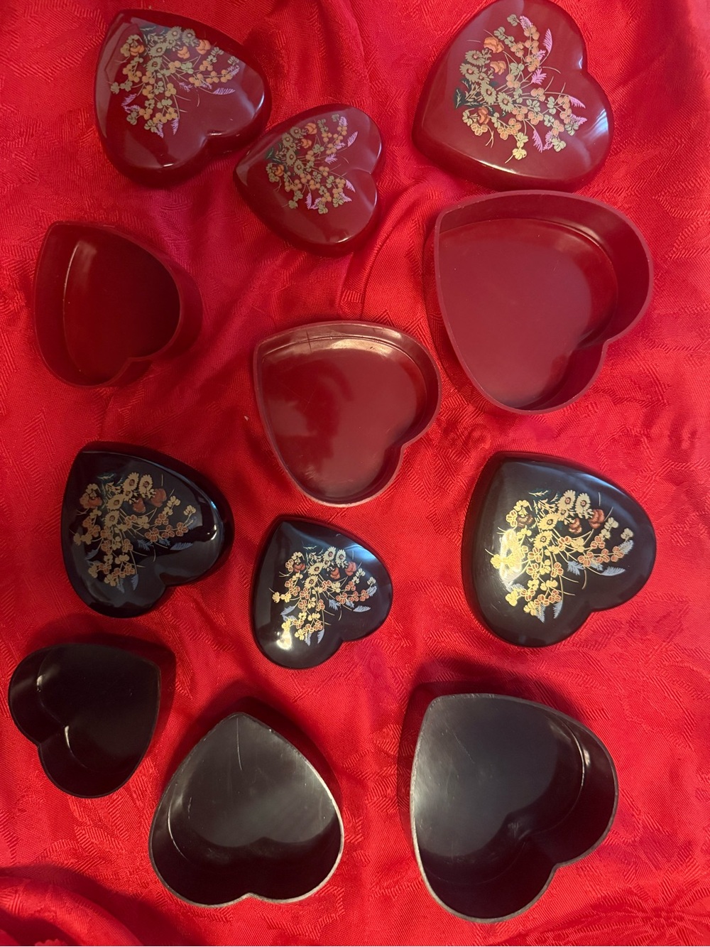 Heart-Shaped vintage Decorative Trinket Boxes - Red
